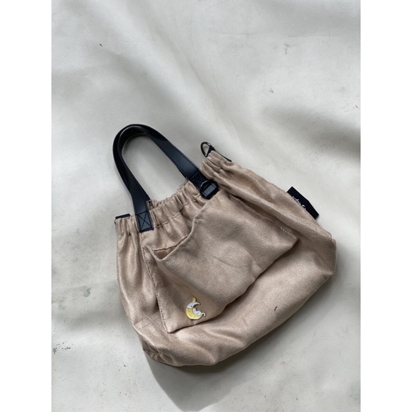 DUMPLING BAG SLINGBAG FREE PIN