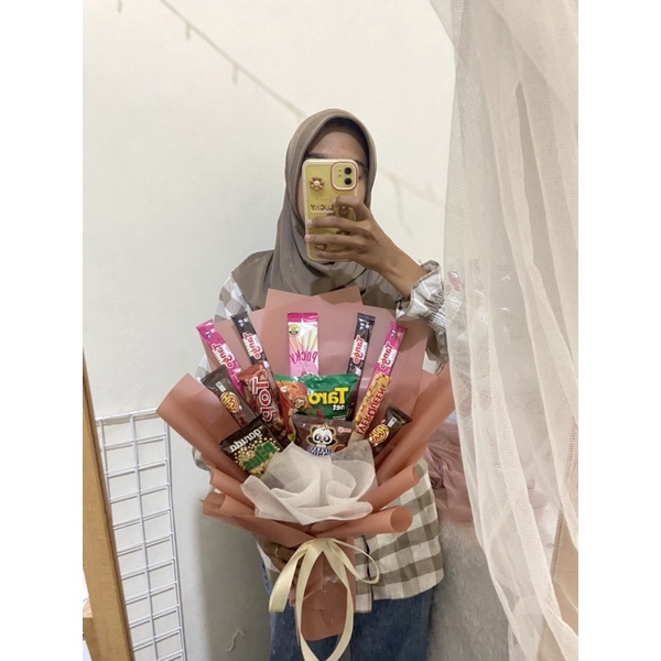 

CALLISIA MEDIUM SNACK BOUQUET