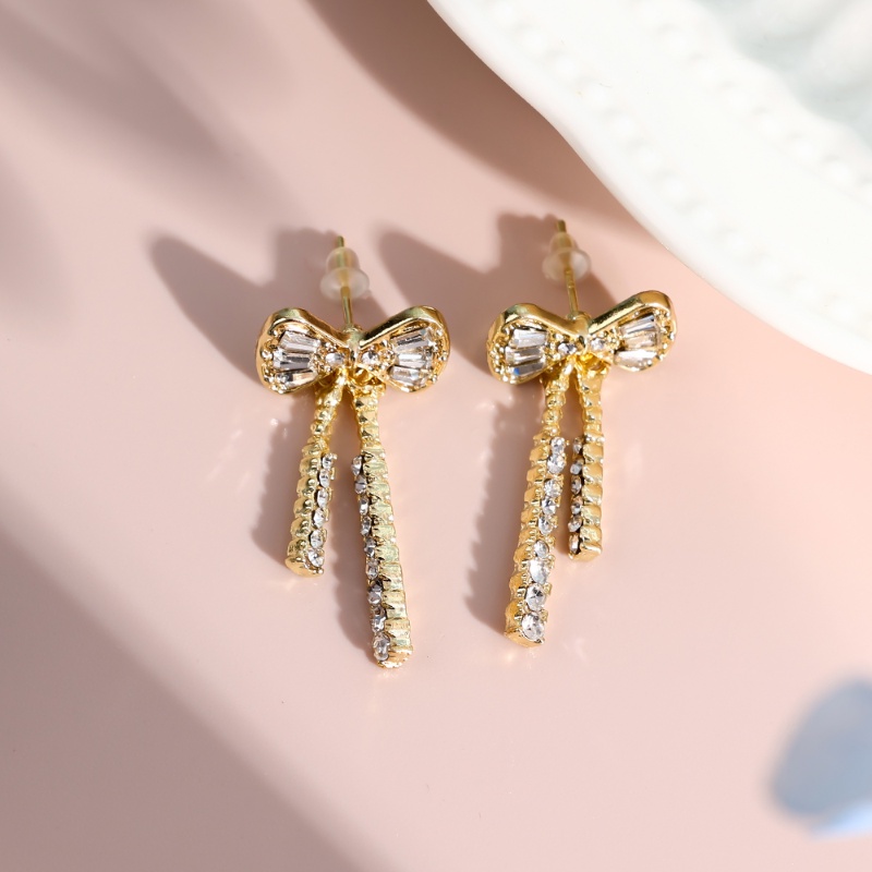 1pasang Busur Panjang Anting Drop Earrings Harian Korea Fashion INS Gaya Berlian Imitasi Populer Full Berlian Ikatan Simpul Earrings Indah Elegan Mengkilap Peri Perhiasan Untuk Wanita Perempuan