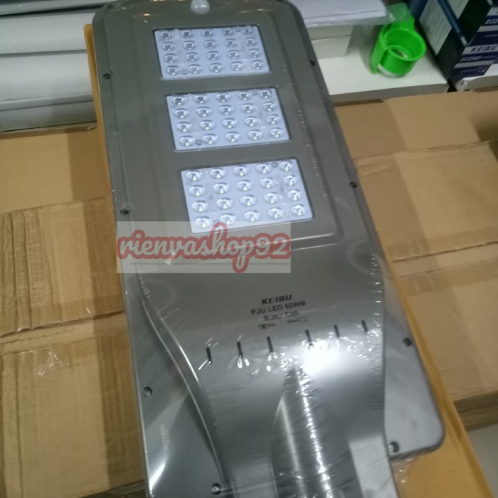 Lampu Led PJU Solar Cell Keibu 60 Watt