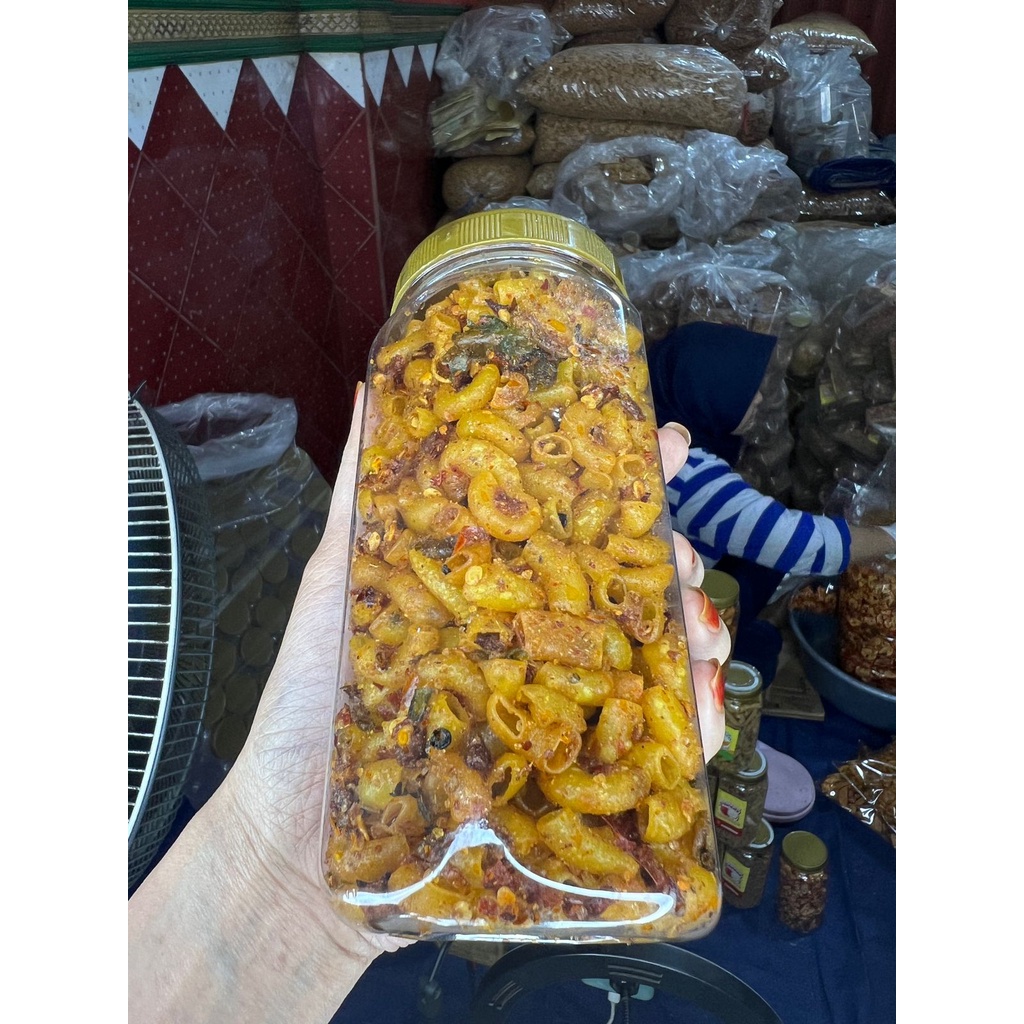 MAKARONI PEDAS DAUN JERUK SANJAYA