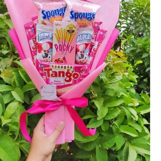 

Langsung Kirim (S) BUKET PINK SPONGE 2 LUCU CANTIK/paket/bingkisan Snack Ulang Tahun/Ultah/ Wisuda/Kado/Hadiah;