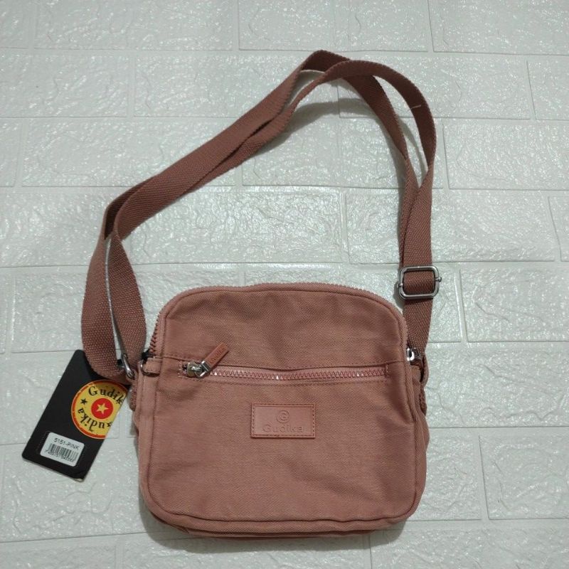 TAS SELEMPANG PRIA / WANITA GUDIKa
