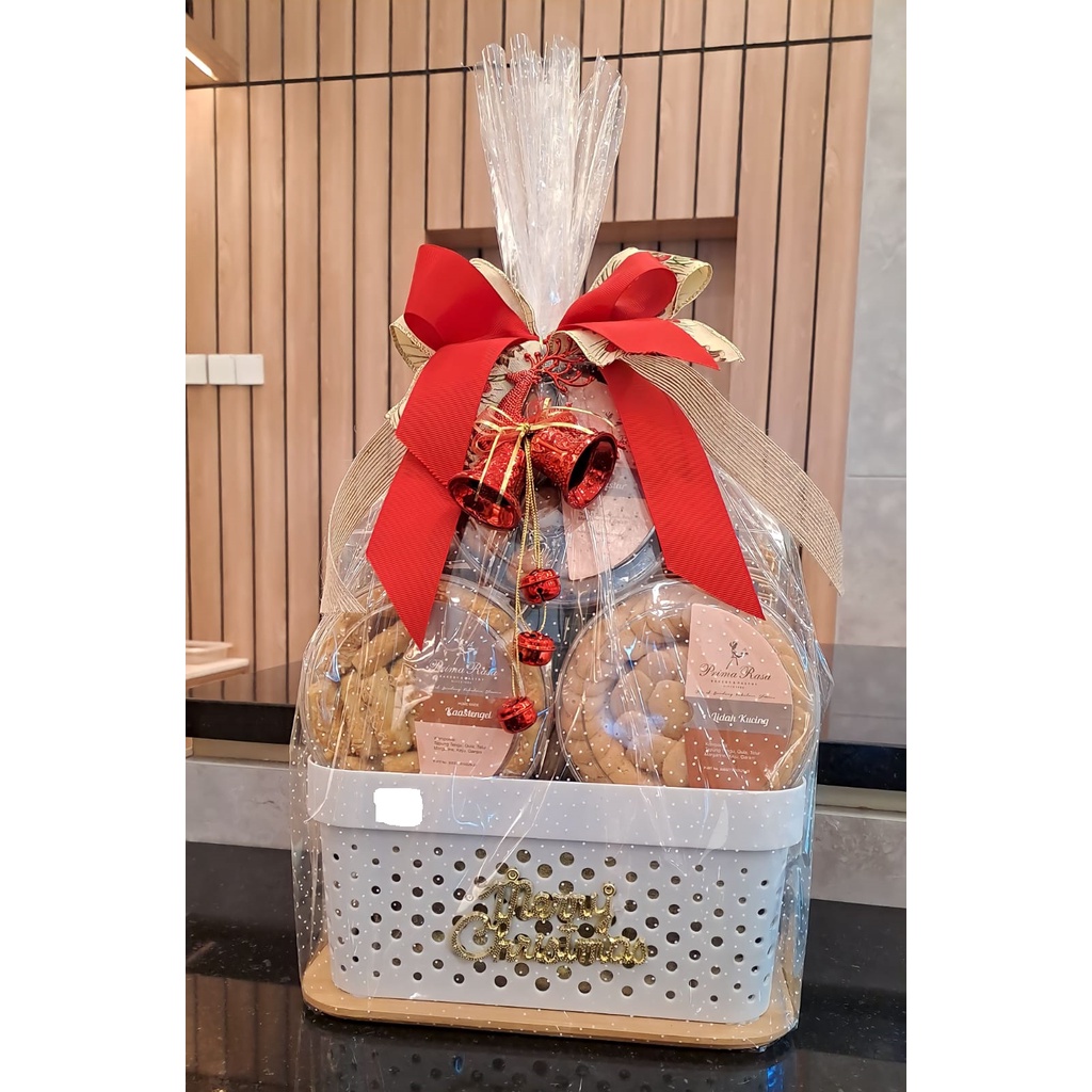 

READY BEKASI 15 FEB 2025 - PRIMA RASA BANDUNG HAMPERS A PARCEL NATAL CHRISTMAS NEW YEAR LIMITED EDITION 2022 GIFT BOX PRIMARASA OLEH OLEH BANDUNG VIRAL SALE PROMO PAKET HADIAH BOLU CAKE LEGIT PIA ROTI PIE COOKIES PASTRY LAPIS BIRTHDAY CAKE KUE ULANG TAH