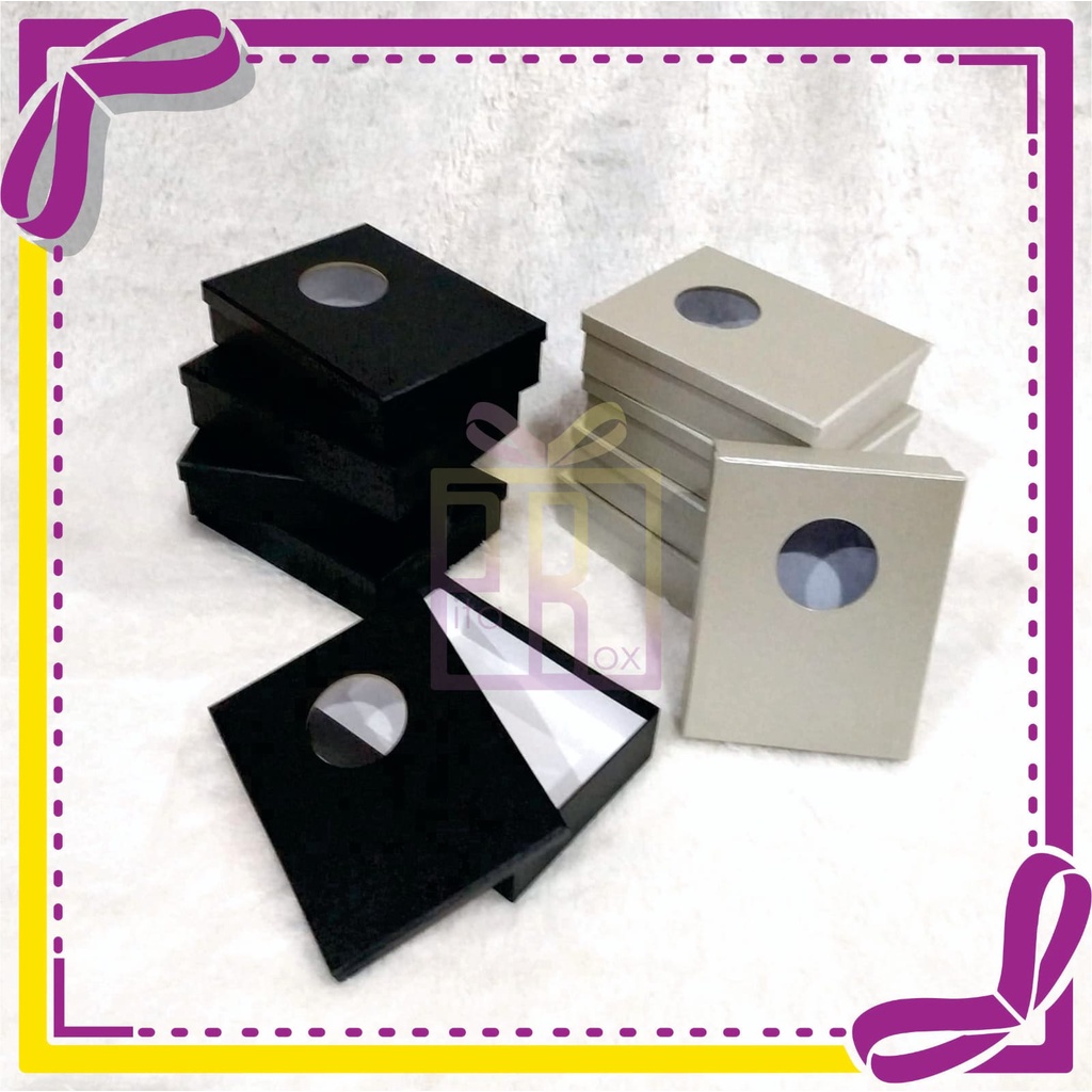 

(22x16.5x5.5 cm) Kotak kado gift box kotak hampers hard box lubang mika