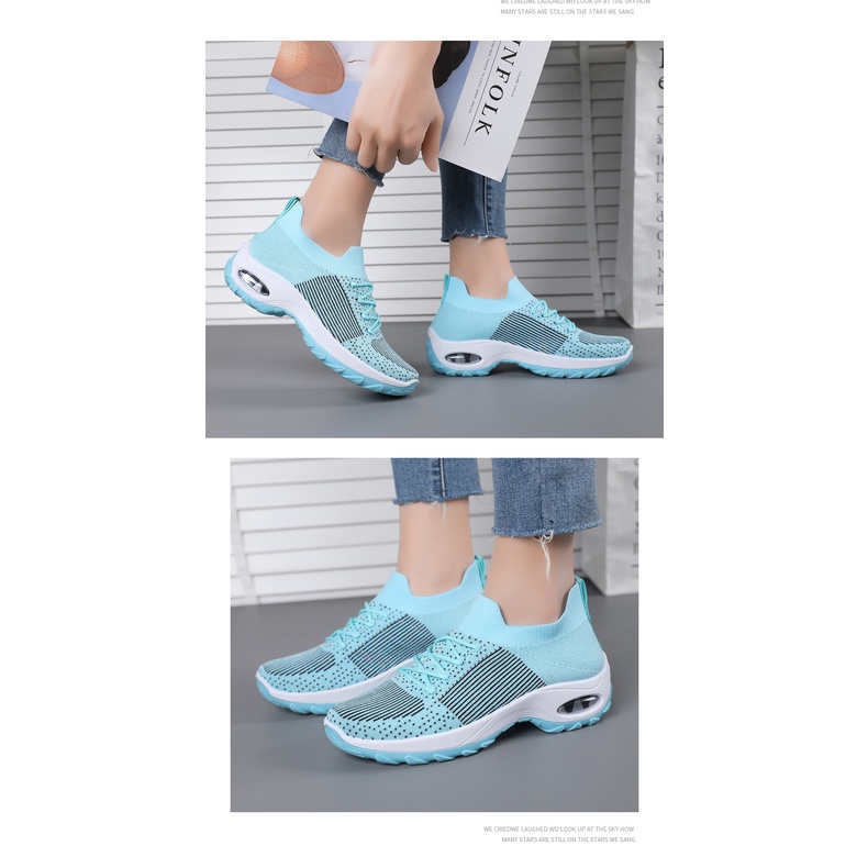 Sepatu Sneakers Wanita Slipon Simple Trendy - 518