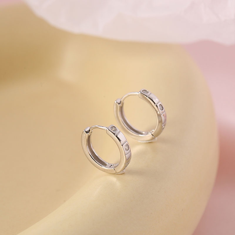 Anting Hoop Kristal Fashion Trendy Warna Silver Ear Ring Anting Perhiasan Pesta Untuk Wanitahadiah