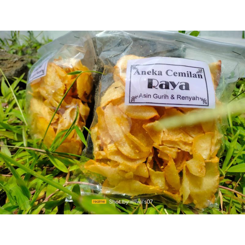 

KERIPIK SINGKONG MISDA ANEKA CEMILAN PEDAS