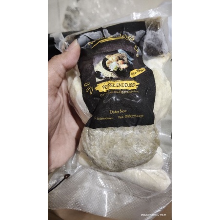 

Pempek Palembang Premium (100% Tenggiri)