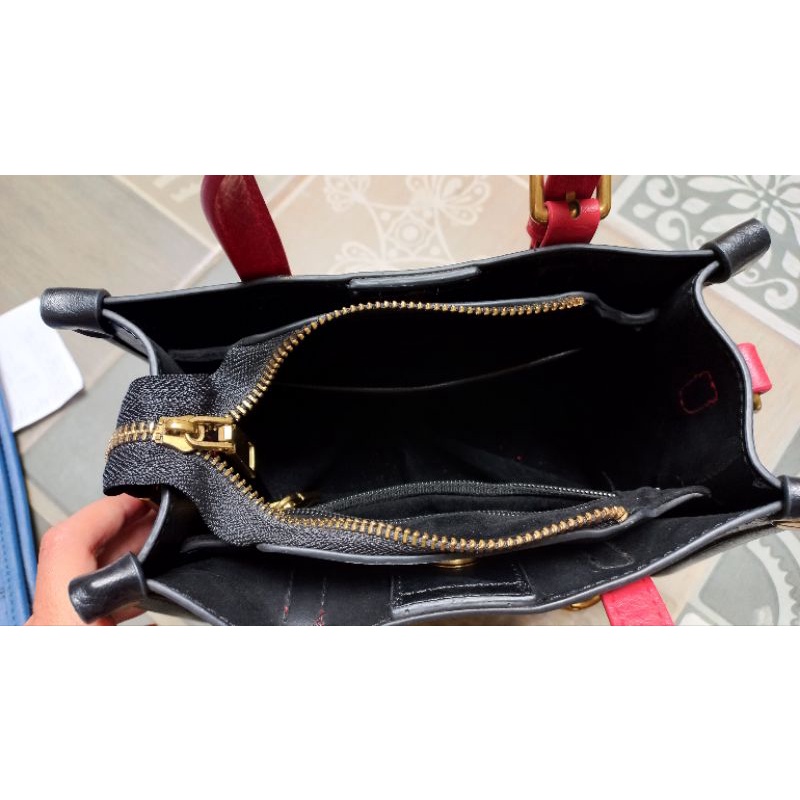 PRELOVED TAS DONINI ORI COUNTER