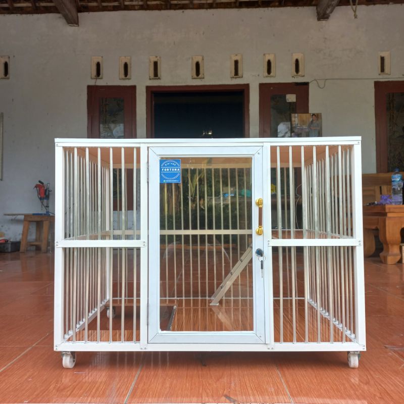 kandang kucing alumunium