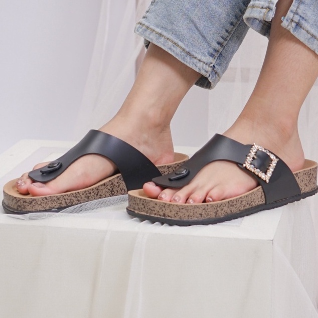 SARASARA YUK - AUDY Sandal Wanita Jepit Casual Size 36 - 41 Model Birken Sol Puyuh Sara Sara Sendal Cewek Rumahan Bahan Kulit Santai Strap Gesper Empuk 37 38 39 Warna Lilac Japit Anti Slip Premium Original Terbaru Shoes ORI Mall Official Store