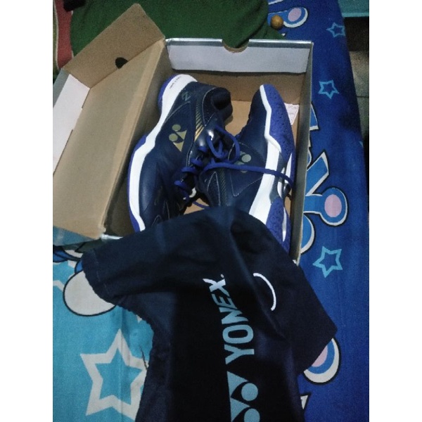 Sepatu yonex shb65 z2m kento momota original