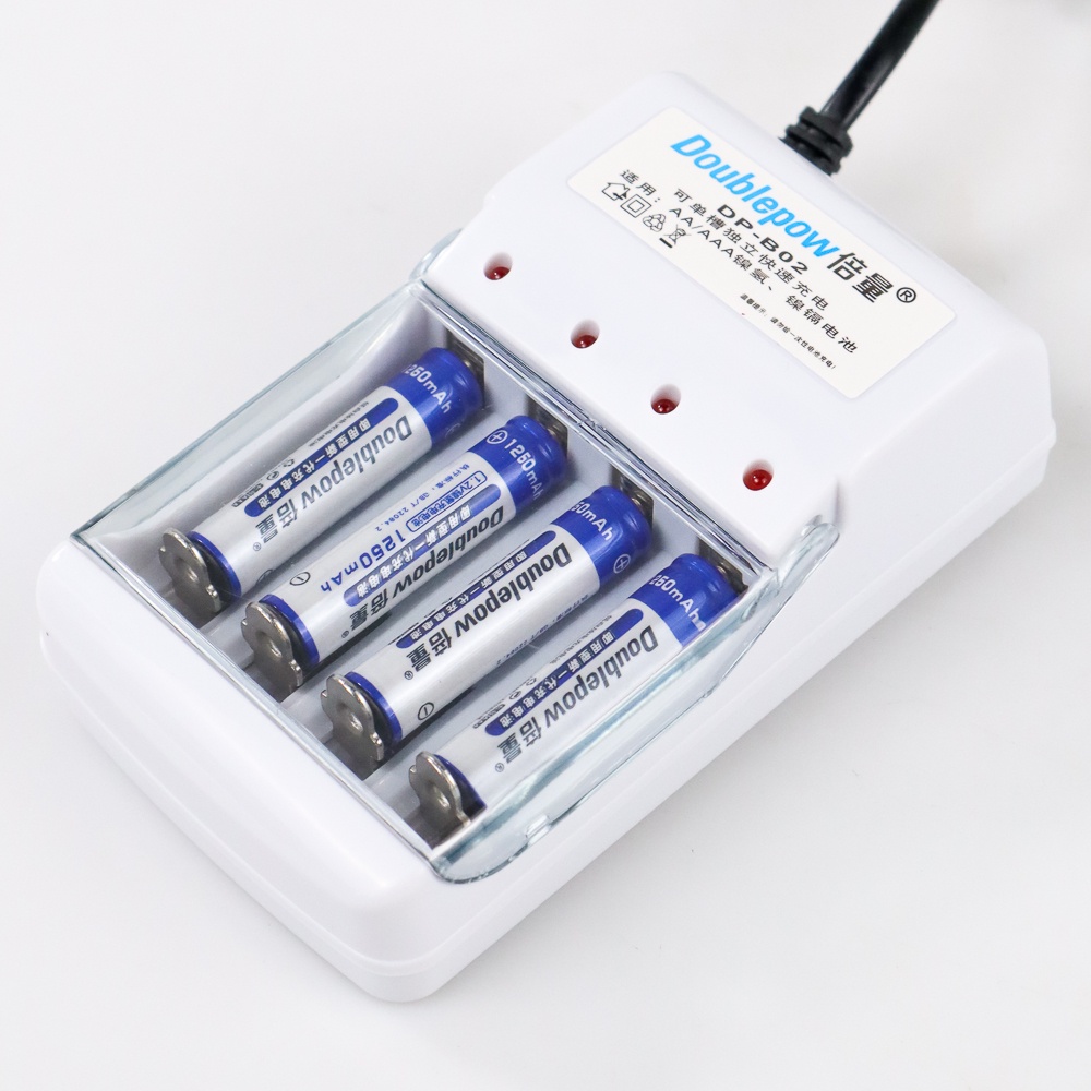 Doublepow` Baterai Charger AA / AAA` 4 Slot Battery` Recharger Batre Cas A2 / A3