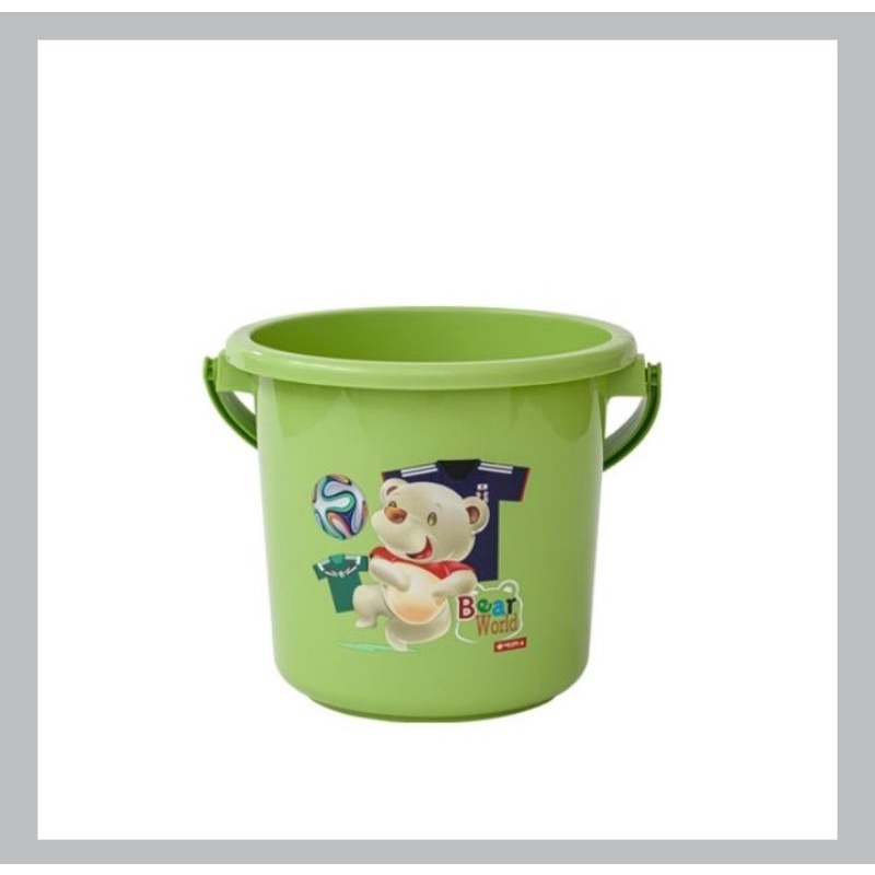 EMBER KECIL GAGANG PLASTIK 2.5 GALON LION STAR