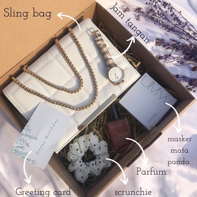 

LARIS GIFT BOX SLING BAG KADO CEWEK KADO PACAR HAMPERS WISUDA VALENTINE HADIAH ULANGTAHUN TAS JAM SCRUNCHI hnr