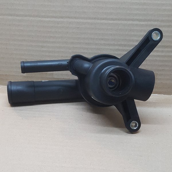 Housing Thermostat Kia Carnival Bensin