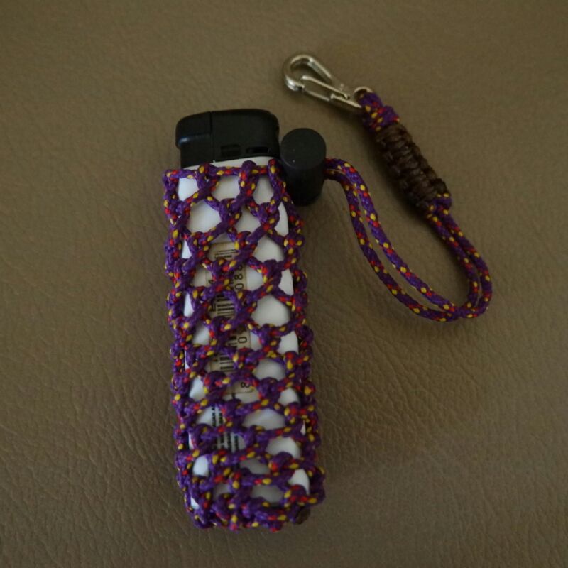 Gantungan Sarung Korek + Korek cricket