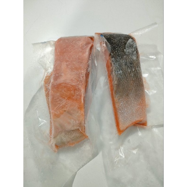 

Ikan Salmon Fillet / Ikan Salmon Norwegia 200gr