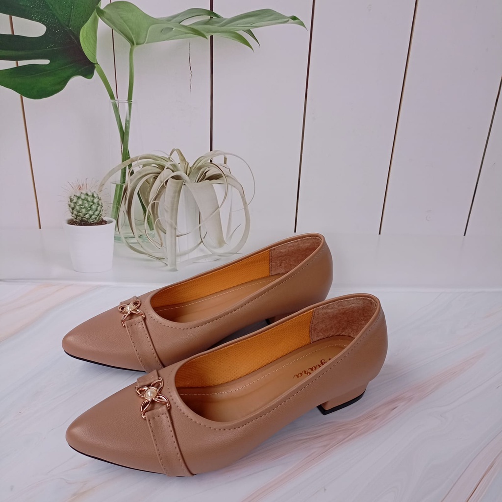 TYIARA - Sepatu Pantofel Wanita Sepatu Kerja Wanita Tinggi Hak Tahu 3cm