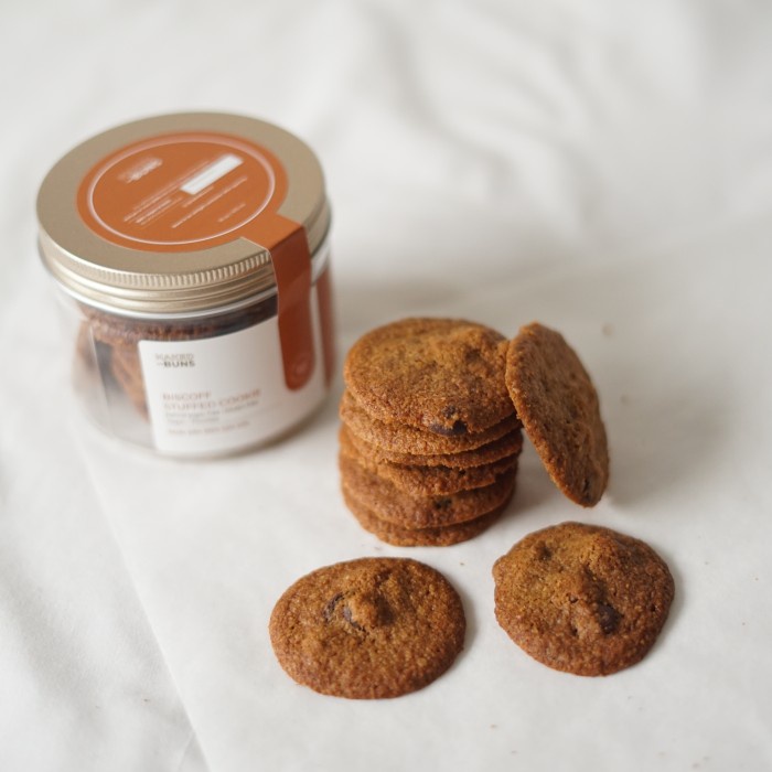 

Gluten Free, Vegan Chocolate Chip Oat Cookie - Nakedbuns