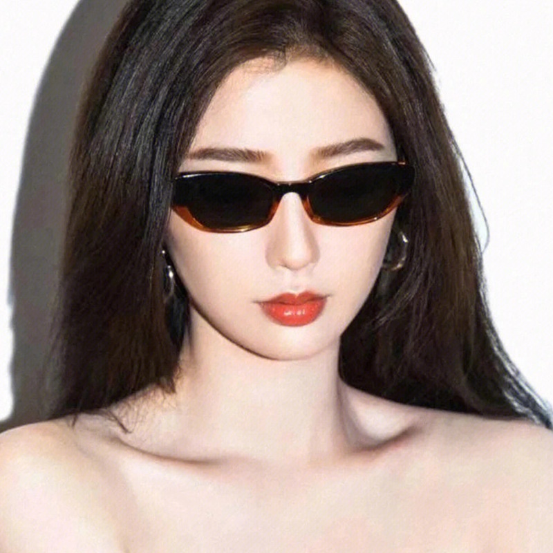 Mata Kucing Kacamata Hitam Wanita Pria Kepribadian Bingkai Kecil Shades UV400
