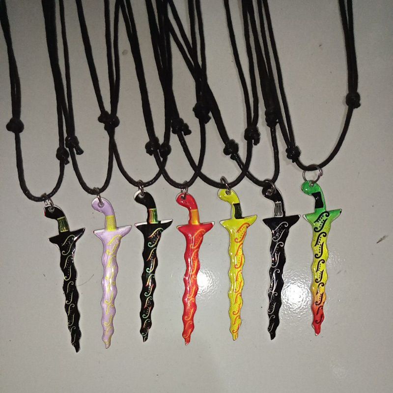 kalung keris anak