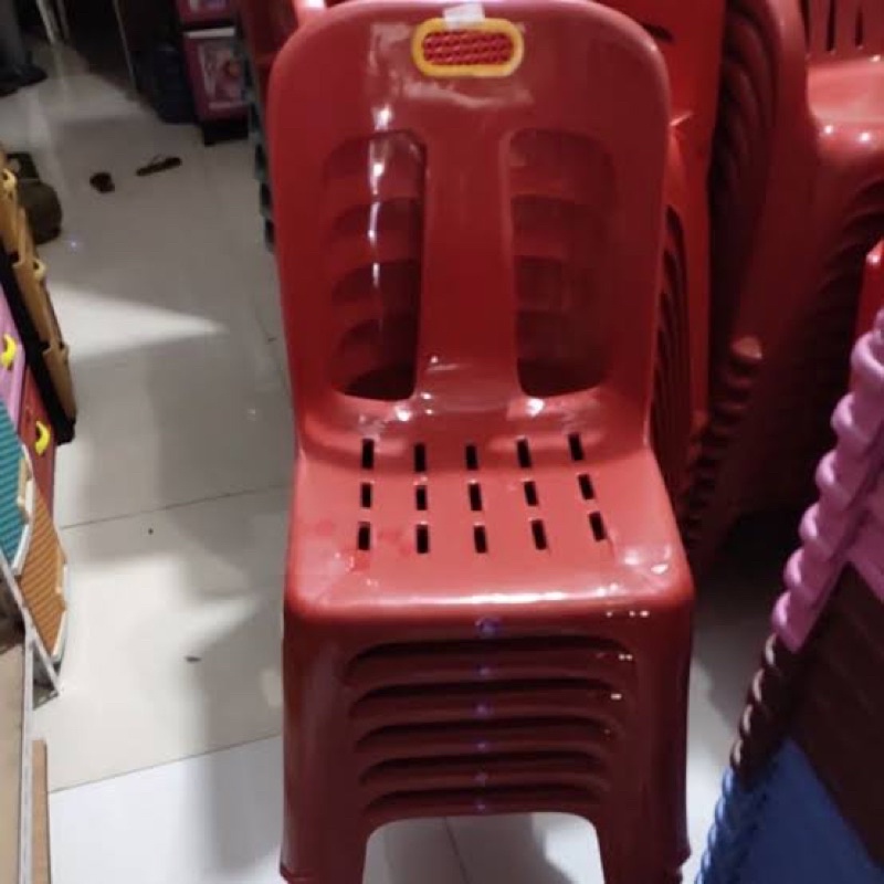 Twinpan 0388 Kursi Makan Sandaran Warna Merah