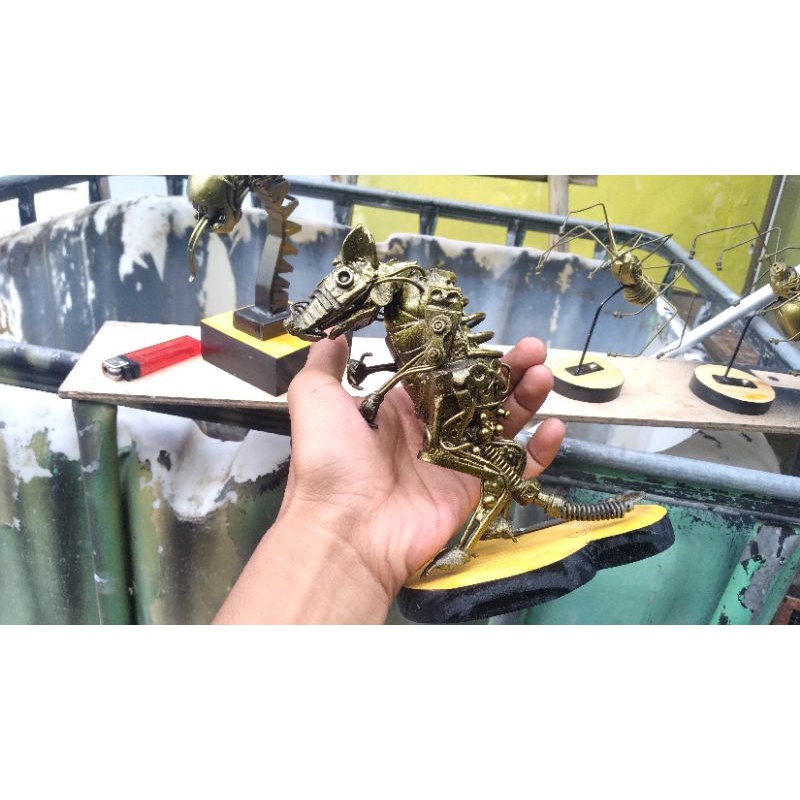 Kerajinan Tangan Dari Barang Bekas Tinggi 16 cm