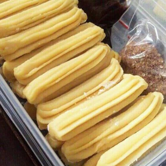 

ぐ CHURROS FROZEN ORIGINAL (minim. 2pack varian apapun) ユ