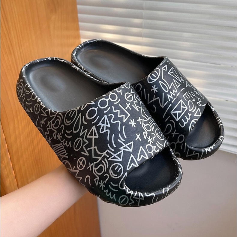 SAndal Pria Wanita Yeezy Unisex Sendal Karet Unisex Jelly APLLAUSE KAWS KOREA SANDAL FLAT SLIP ON / 