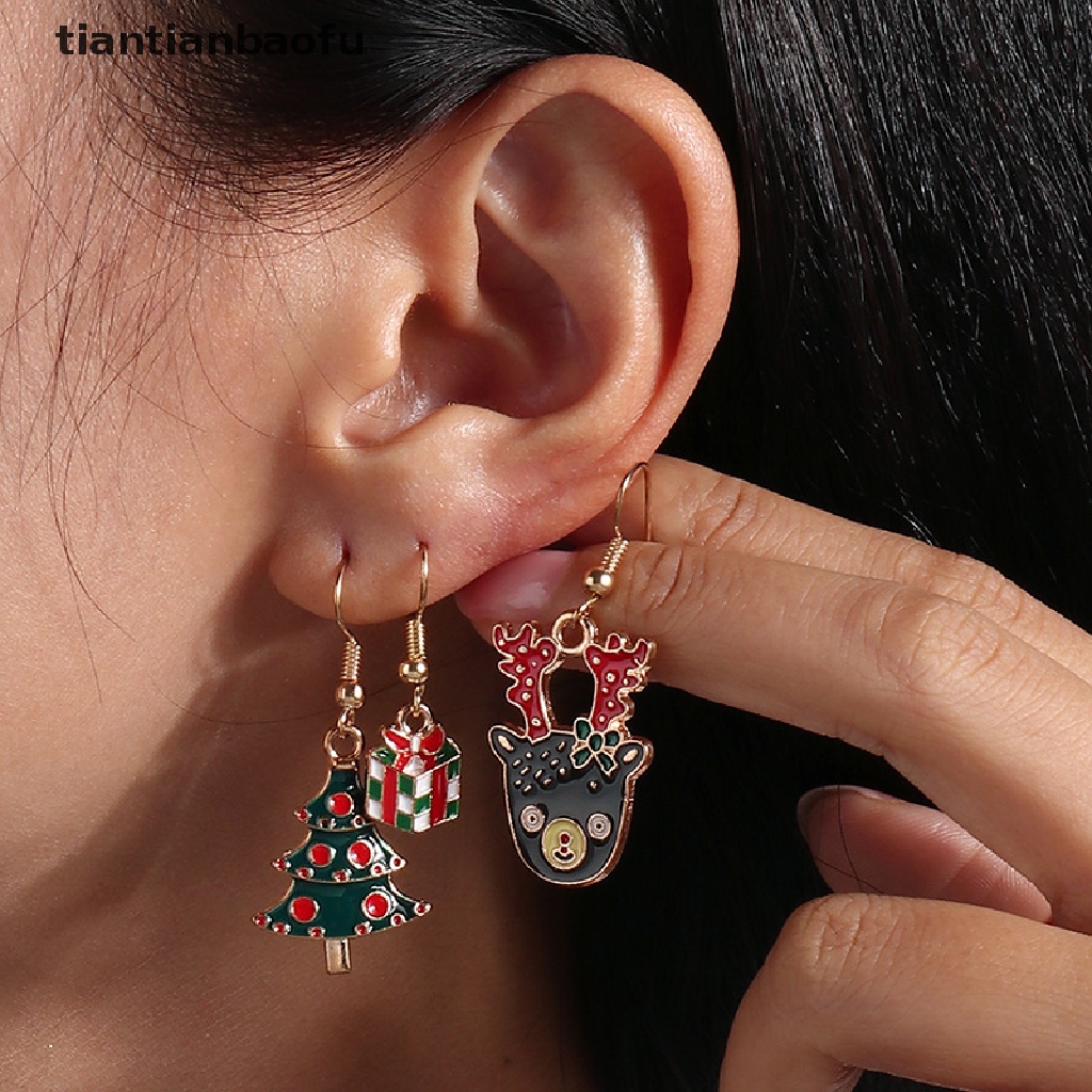 [tiantianbaofu] 1pasang Desain Baru Trendi Anting Natal Xmas Pohon Elk Snowman Santa Claus Menjuntai Anting Perhiasan Stud Earrings Hadiah Natal Untuk Wanita Gadis Butik