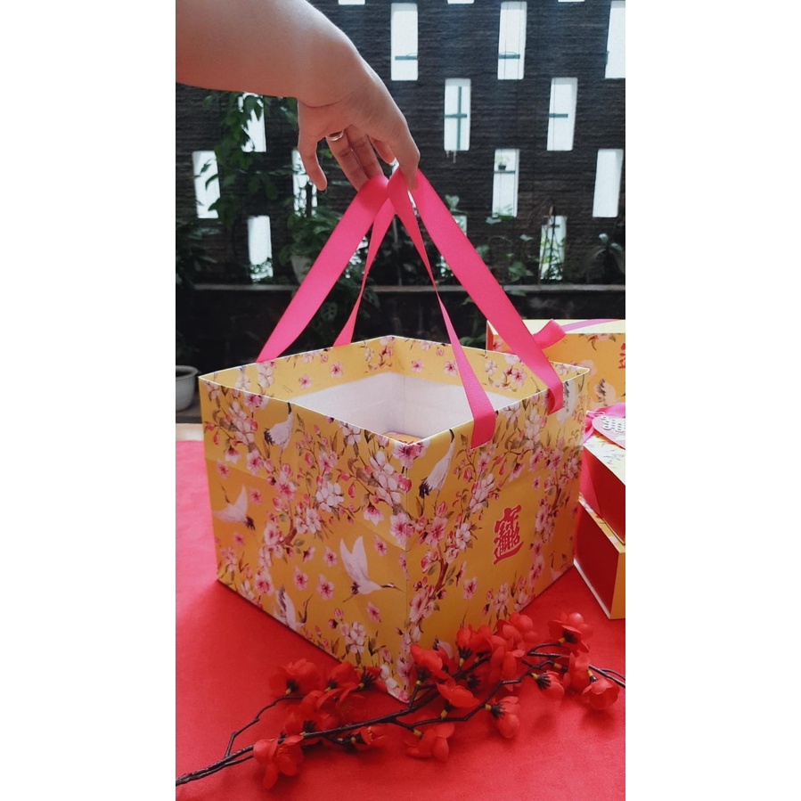 

PAPER BAG IMLEK CNY 2023 26x26x20 cm