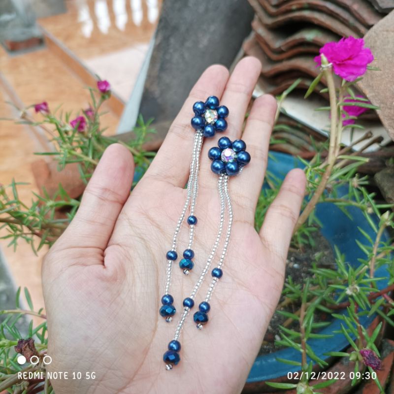 Payet Bunga Rangkai Juntai dan Polos