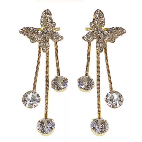 Anting rumbai kupu-kupu