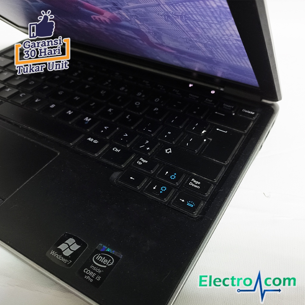 Laptop Dell Latitude E7240 Core i7 Gen4 RAM 8GB SSD 256GB SLIM