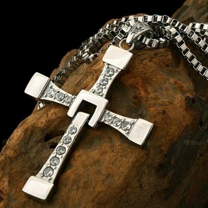 (H-H-O-✪) Kalung Salib Murah Terbaru Terlaris Kalung Fast and Furious Vin Diesel Dominic Toreto Cros