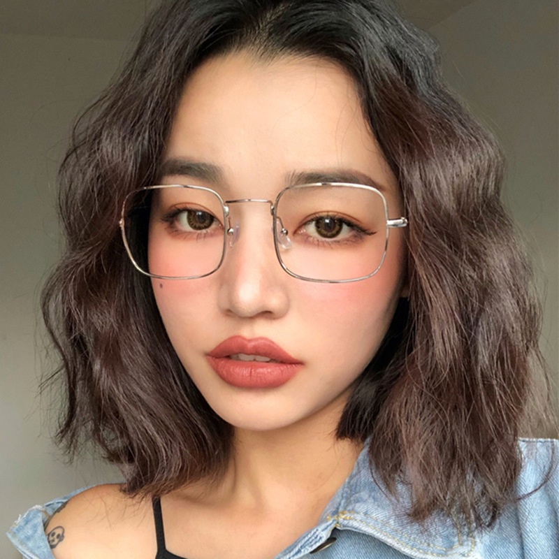 (YUZHU) Vintage Fashion Logam Bingkai Kecil Anti Cahaya Biru Kacamata Western Fashion Candy Color Sunshade Sunglasses Untuk Wanita/Pria