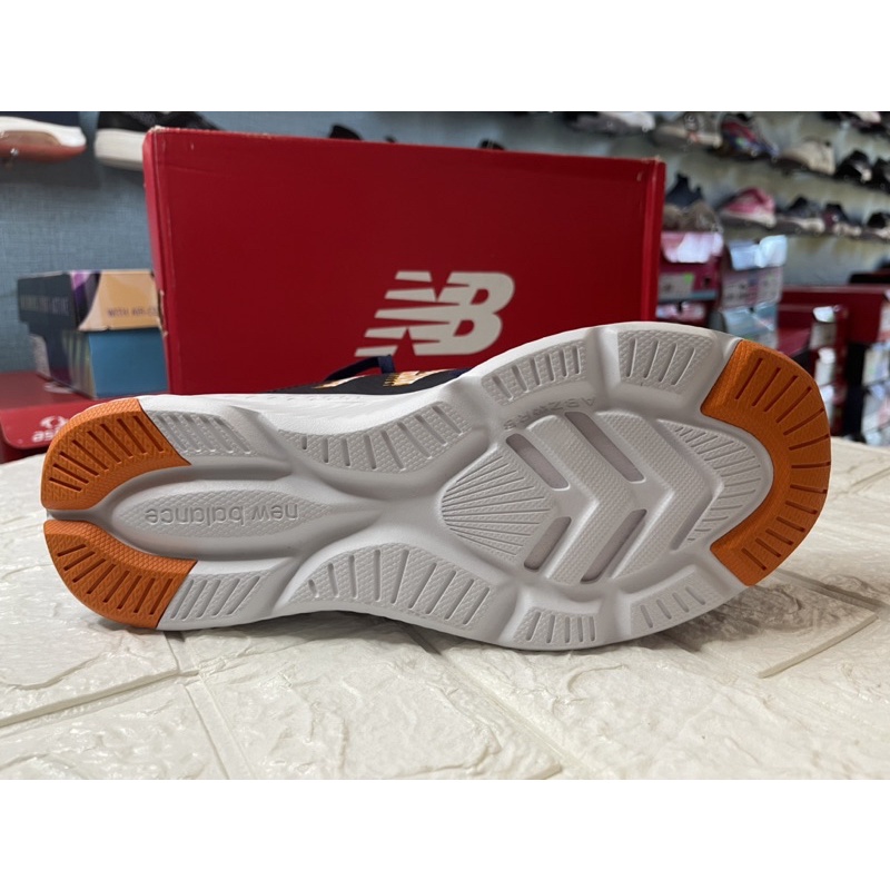 Sepatu Pria Running New Balance Size 44 Insole 28 Cm