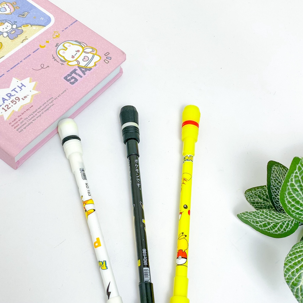 

GROSIRAN TERBARU PULPEN TONGKAT PUTAR MAGNET PIKACHU BARU TERSEDIA 3 WARNA BATANG PEN DENGAN TINTA WARNA HITAM EDISI TERBATAS BISA COD