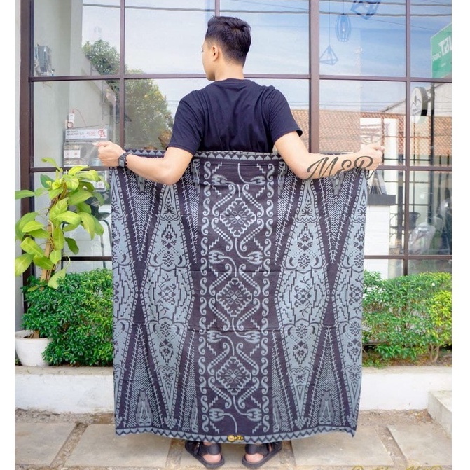 Sarung Batik Pria / Sarung Batik Pekalongan / Sarung Hitam Motiv Viscose