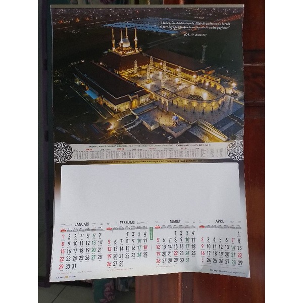 

kalender dinding 2023 motif masjid 1