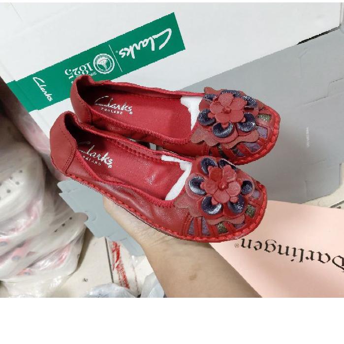 ➮➟✤ CLARKS FLAT BUNGA FLOWER / CLARKS BUNGA / SEPATU WANITA clarks Stok Banyak