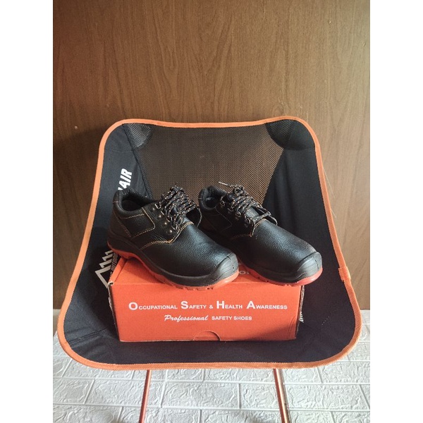 SEPATU BOOTS SAFETY PRIA / WANITA MERK DR OSHA TALI (PENDEK)
