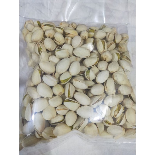 

kacang pistachios 1/2kg