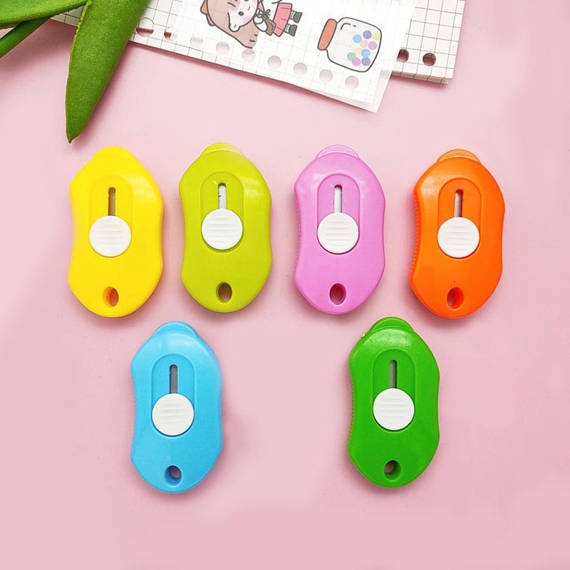 Cutter motif karakter Mini Pisau Kecil Mini Silet Mini Cutter Awan Cutter Travel Size/Cute Mini Craft PISAU PEMOTONG KERTAS MINI PORTABLE / CUTTER MINI UNTUK ALAT TULIS KANTOR