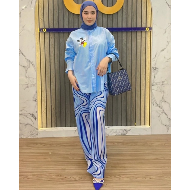 B0979 Kemeja Mickey Print