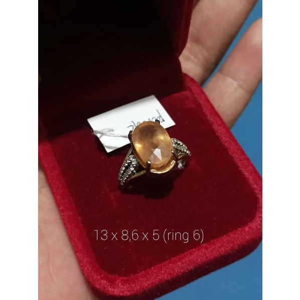 Natural yellow sapphire
