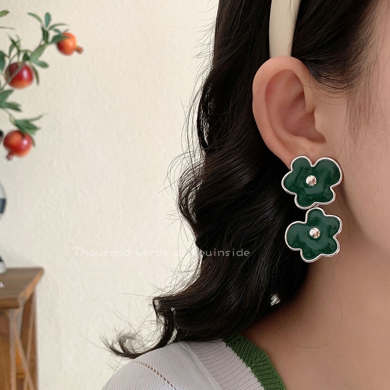 Musim Semi Anting Hijau Baru Earrings Muda Ins Cahaya Anting Temperamen Mewah Wanita