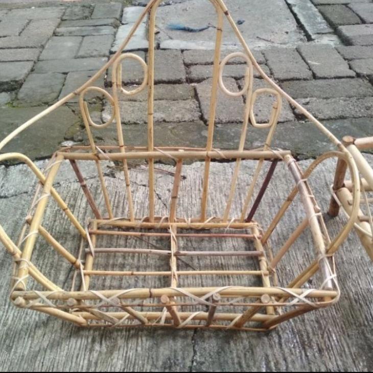 

Keranjang Parcel Rotan Sender